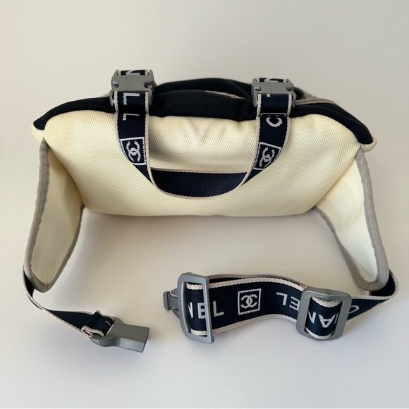 VINTAGE 2001 SPORTS CHANEL SHOULDER/WAIST BAG - Picture 3 of 9